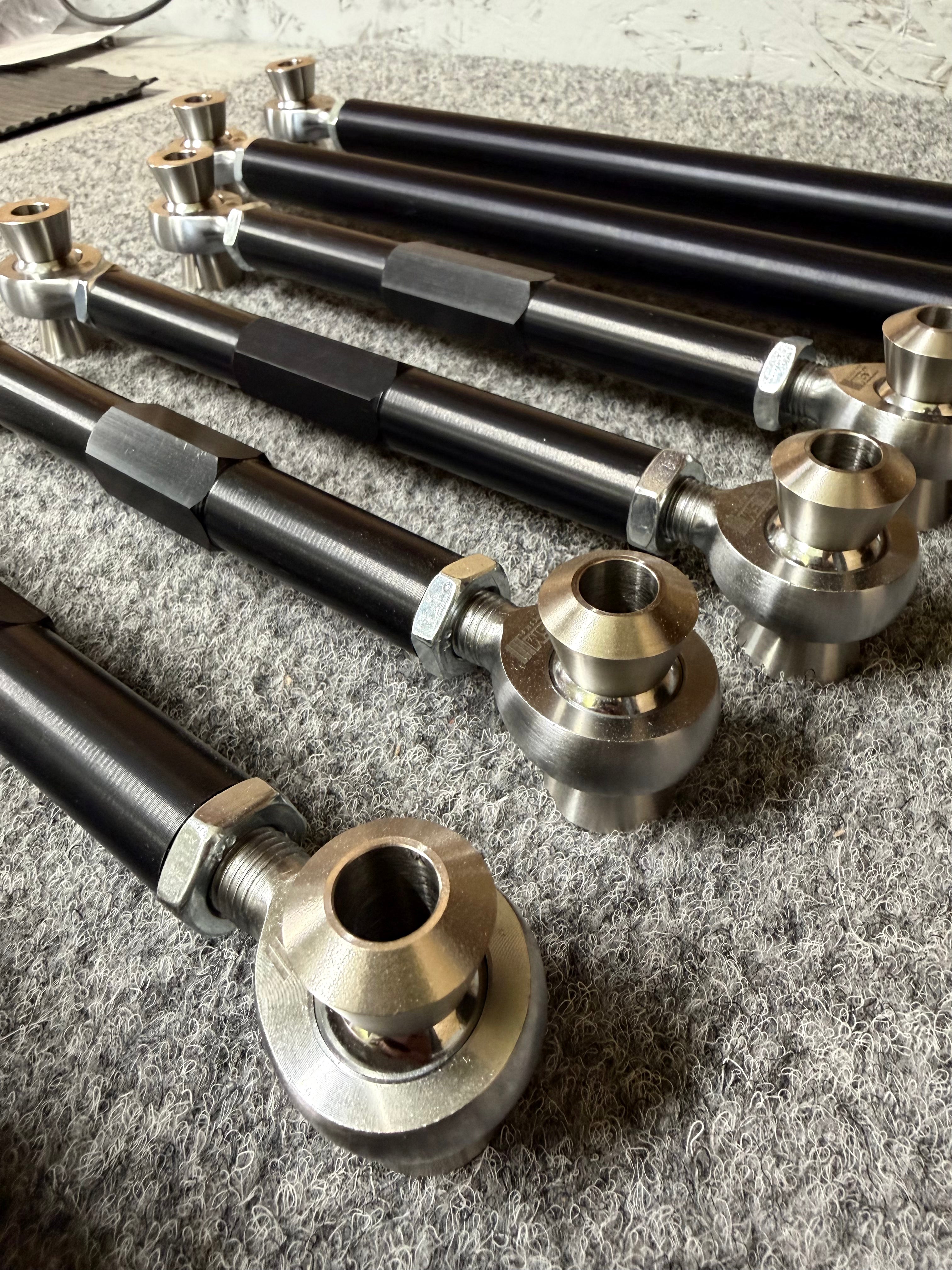 Wahacze tylne regulowane camber arms BMW E8x E9x